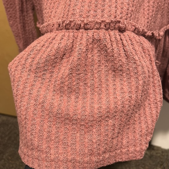 altar’d state dusty rose sweater with mock neck size S - Picture 3 of 3